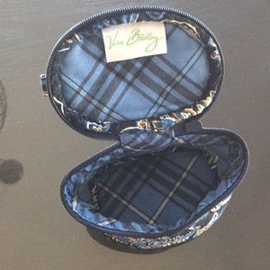 Small travel case